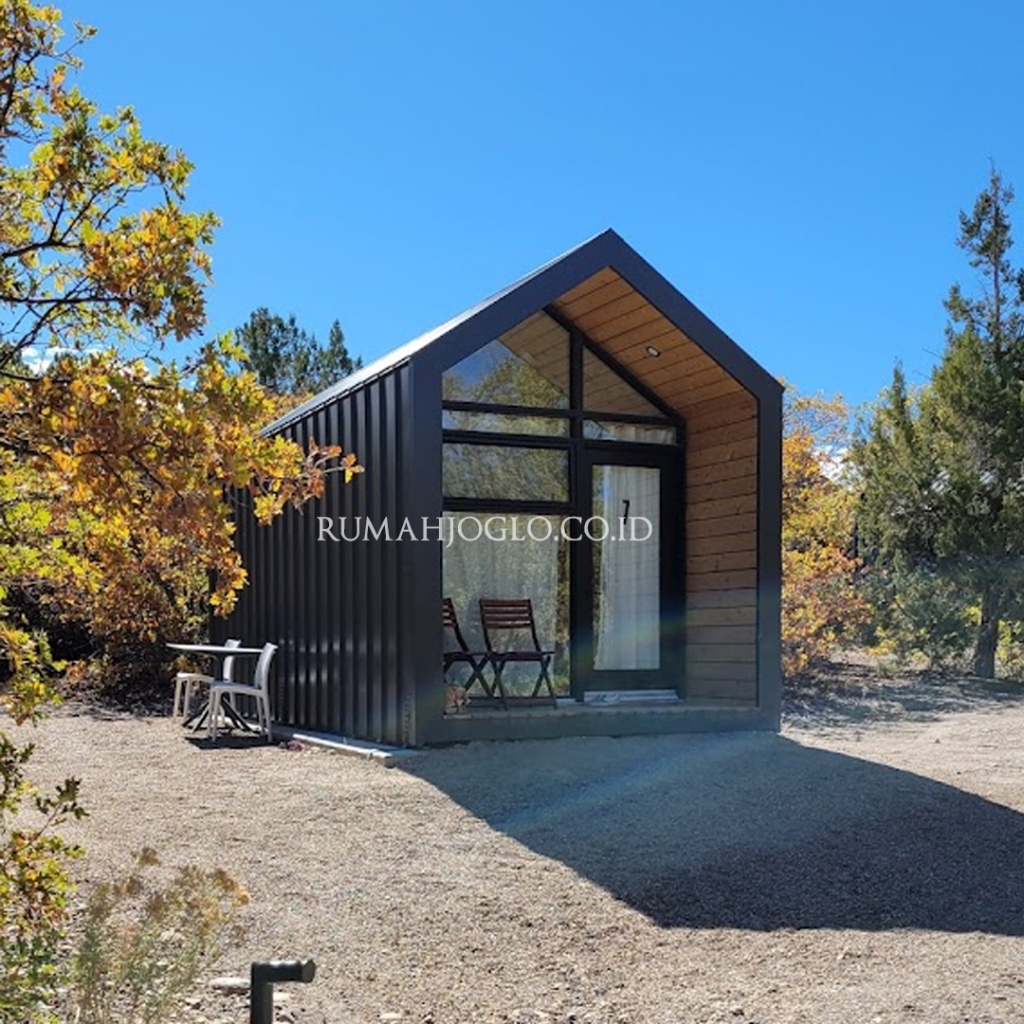 Pentagon House Wooden Modern Villa