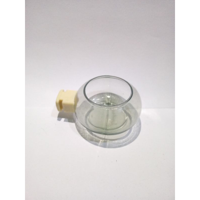 Cepuk / cangkir makan dan minum burung merk raihan bahan plastik bening