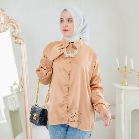 Alice Blouse Oversized Satin Shirt / Kemeja Wanita Oversize Satin / Kemeja Satin Silk Lengan Panjang