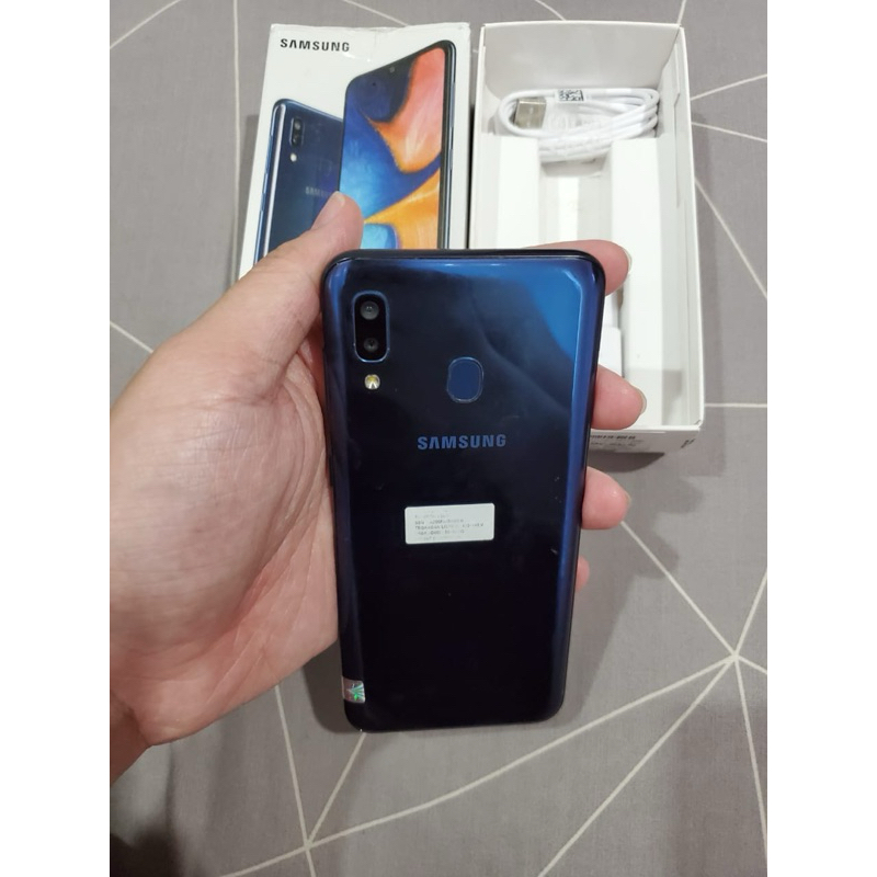 SAMSUNG GALAXY A20 RAM 3/32gb DUAL SIM SECOND BEKAS FULLSET LENGKAP NO MINUS