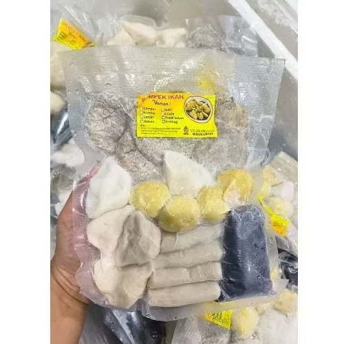 

pempek palembang isi banyak