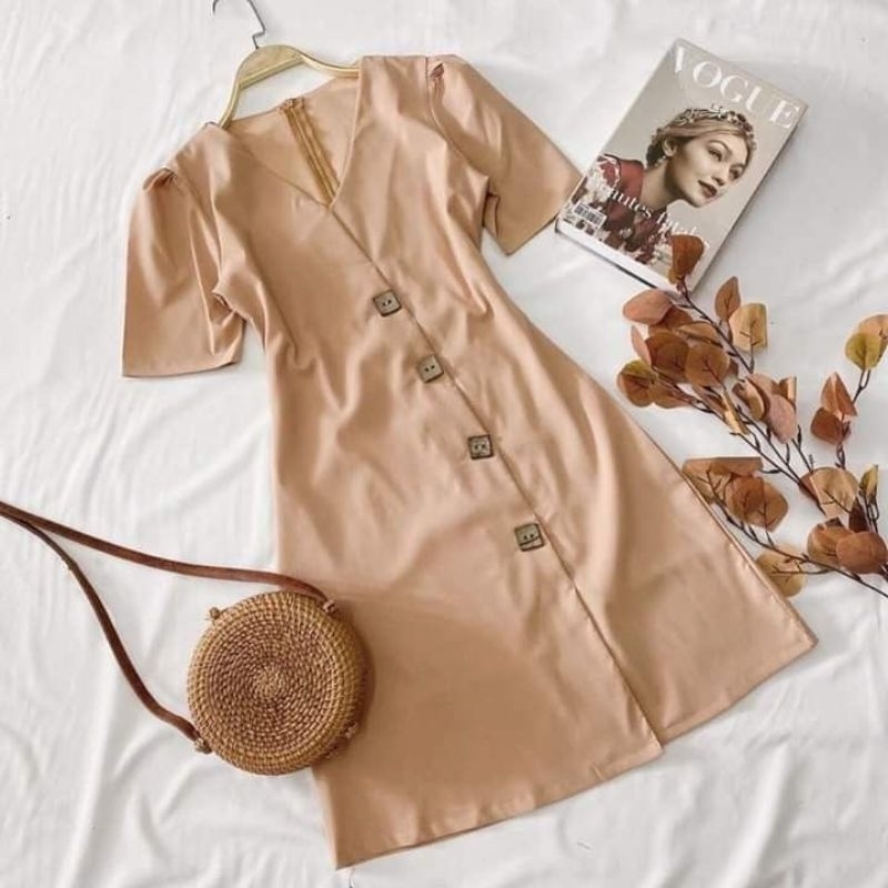 Gaun Satin Kulit Wanita