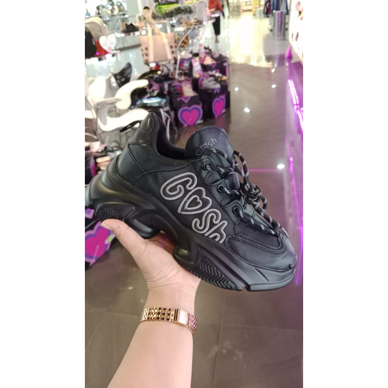 SEPATU  BIG SALE GOSH