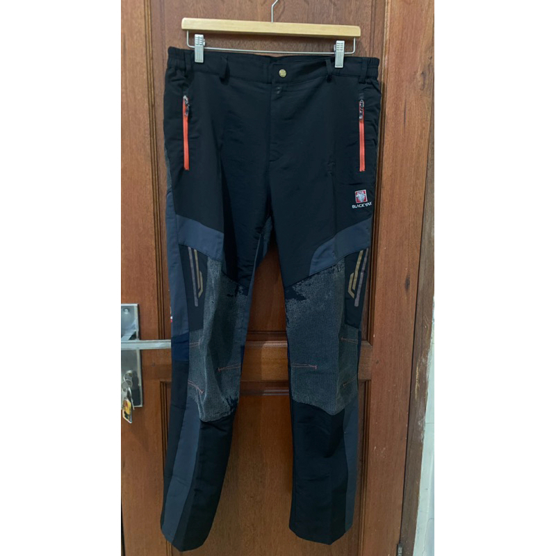 CELANA SECOND ORIGINAL BLACK YAK