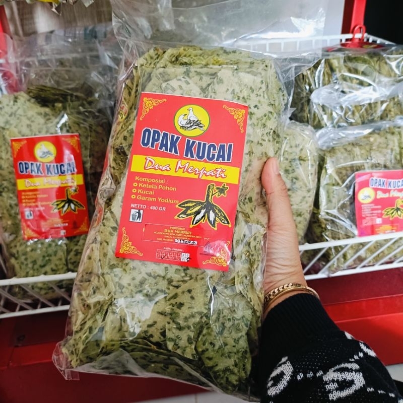 

OPAK KUCAI BULAT MENTAH KHAS KALIBEBER BERAT 400GR MERK DUA MERPATI