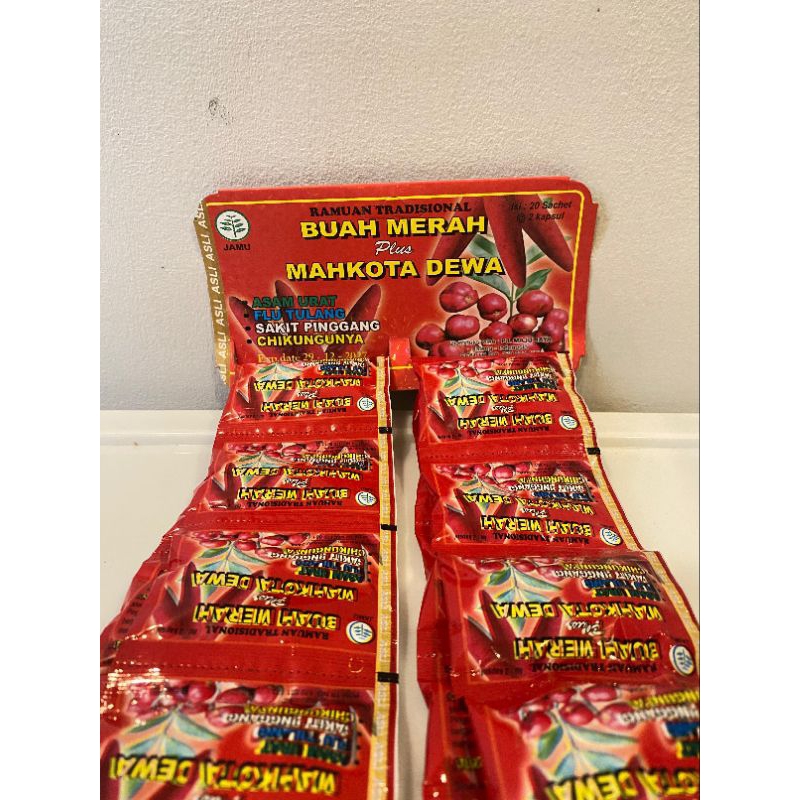 BUAH MERAH MAHKOTA DEWA