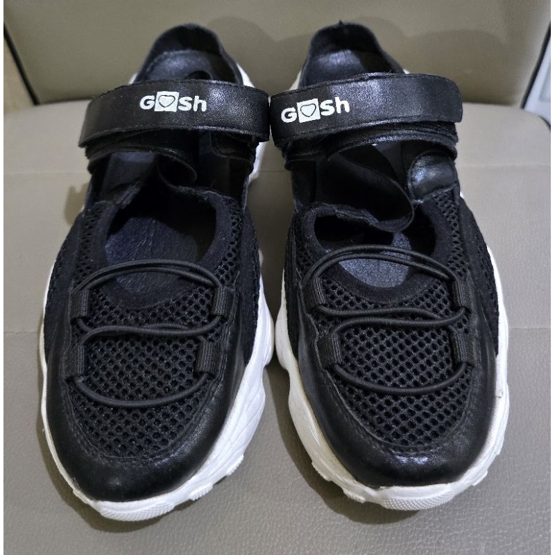 Sepatu Gosh Hitam