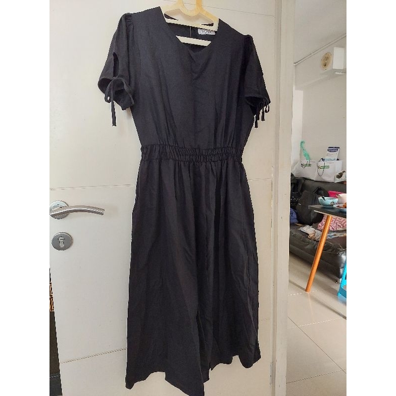 Dress hitam panjang preloved