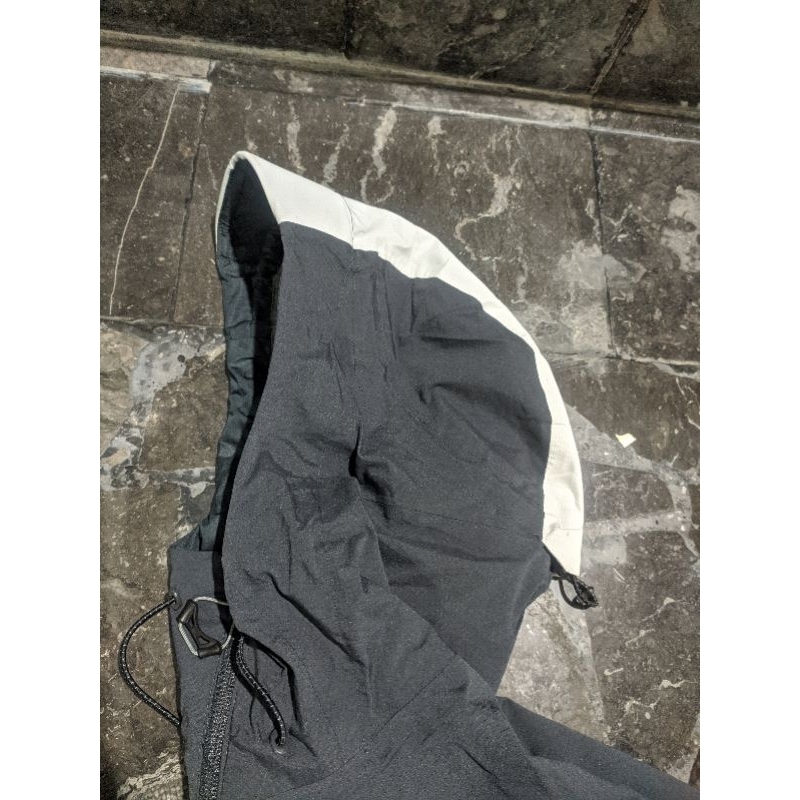 Jaket Adidas Gorpcore