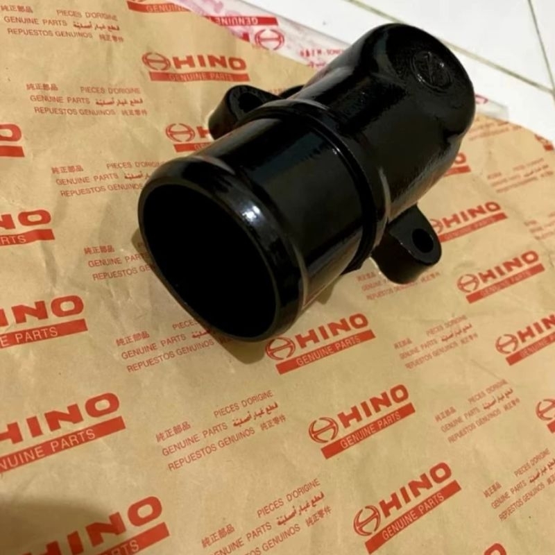 TUTUP THERMOSTAT HINO LOHAN FM260TI CASE COVER THERMOSTAT HINO LOHAN FM260TI ORIGINAL