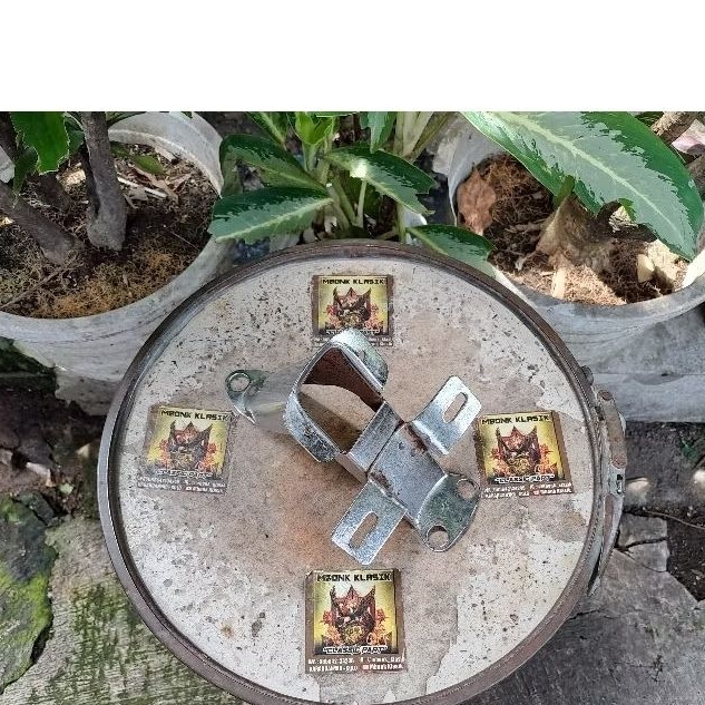 pangkon dudukan stoplamp suzuki fr series ORIGINAL pangkon stoplamp fr70 fr80 dudukan stoplamp fr70