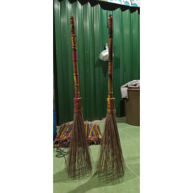Sapu Lidi Robot Saudara