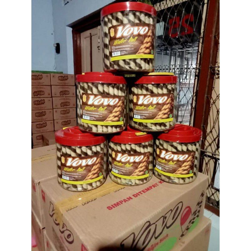 Astor Vovo 2 Toples Wafer Roll Vovo Manis Astor Coklat 300gr Vovo Astor Snack Hari Raya