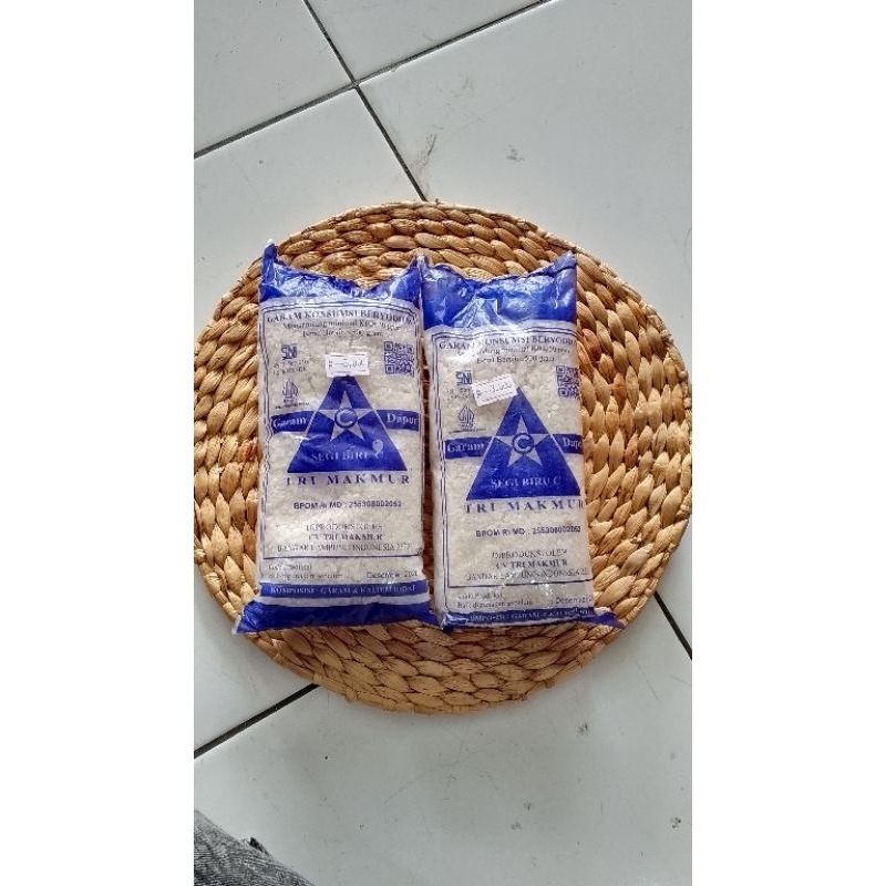 

Rp 3.000/500 gr, Garam Kasar Beryodium merk Segi Biru C