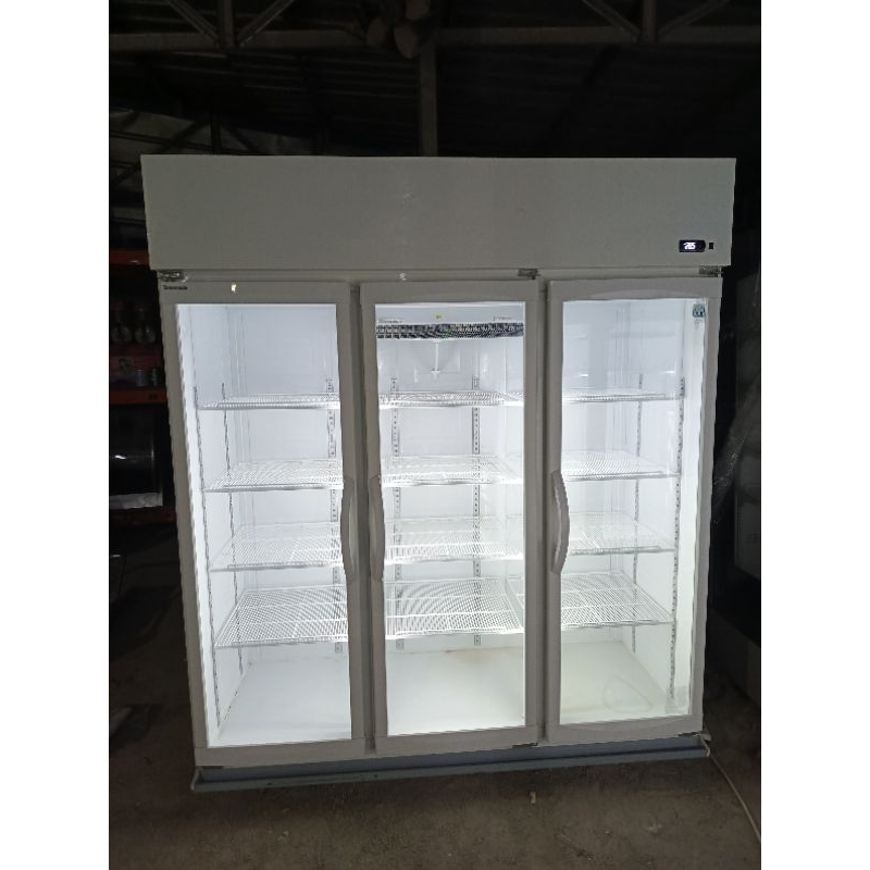 Showcase chiller 3pintu