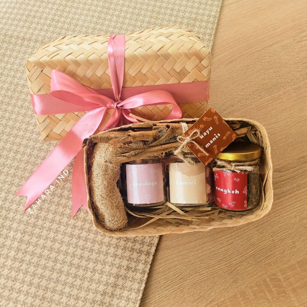 

Zahara Gift Hampers - [ZINNIA]