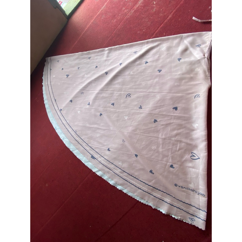 Preloved Vanilla Hijab Bergo