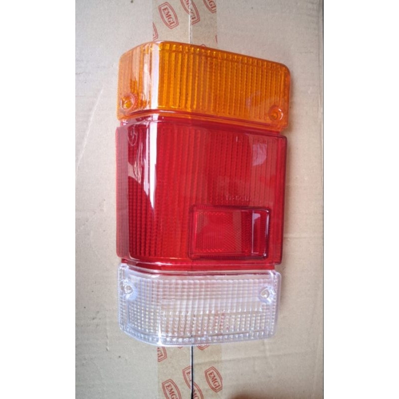 MIKA STOP/MIKA LAMPU BELAKANG ISUZU PANTHER LAMA MINI BUS