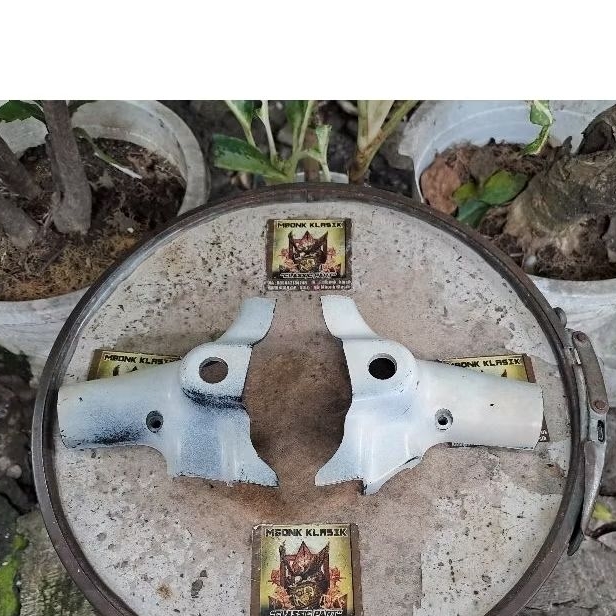 cover tutup stang bawah suzuki fr80 ORIGINAL tutup stang suzuki fr80 tutup bawah kepala suzuki fr80 