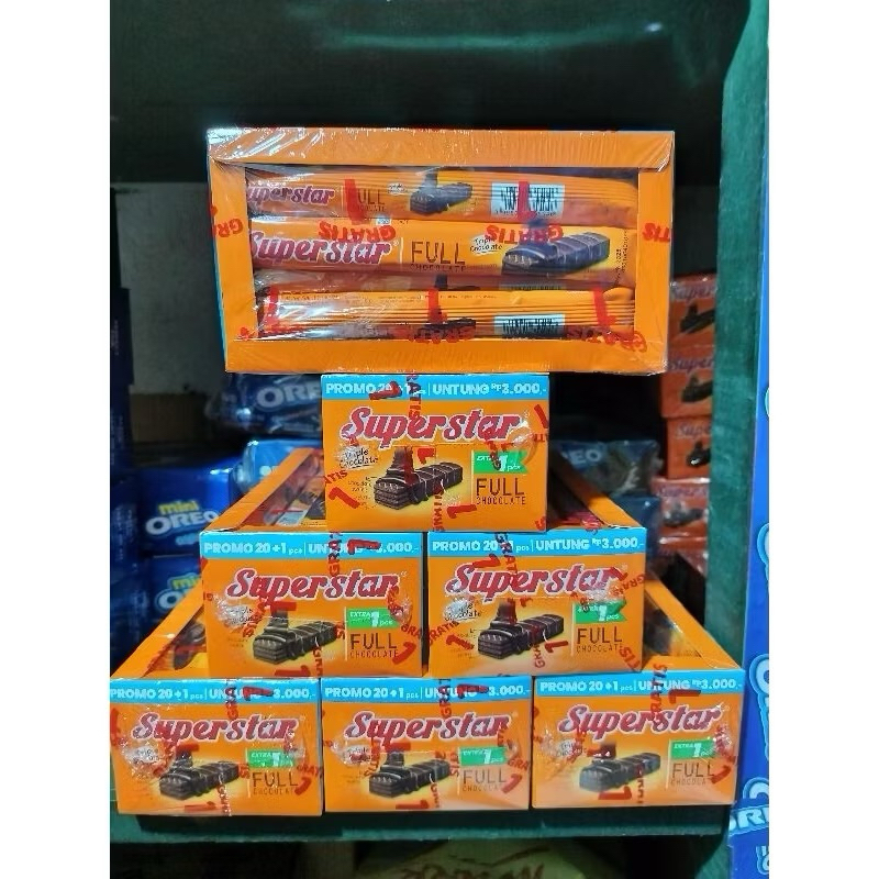 

[ Kemasan NEW ] Superstar Triple Chocolate / 1 kotak isi 20+1