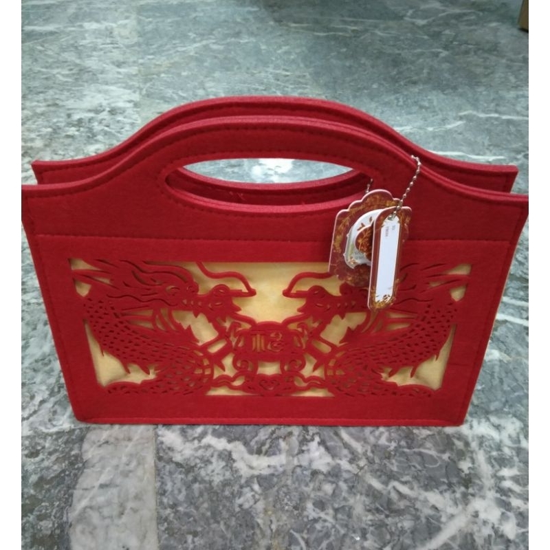 

Lucky A Imlek Hampers 25