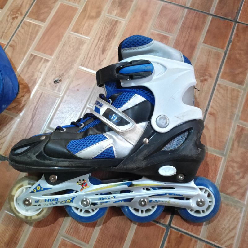 Preloved Sepatu Roda Unisex