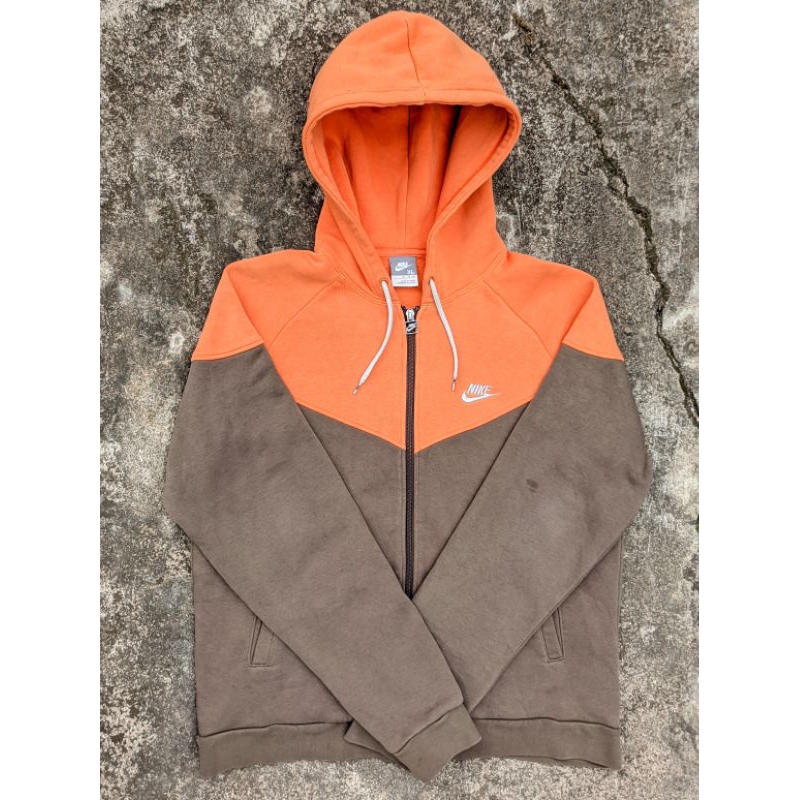 NIKE FULL ZIP 00'S VINTAGE 2007(100% original)