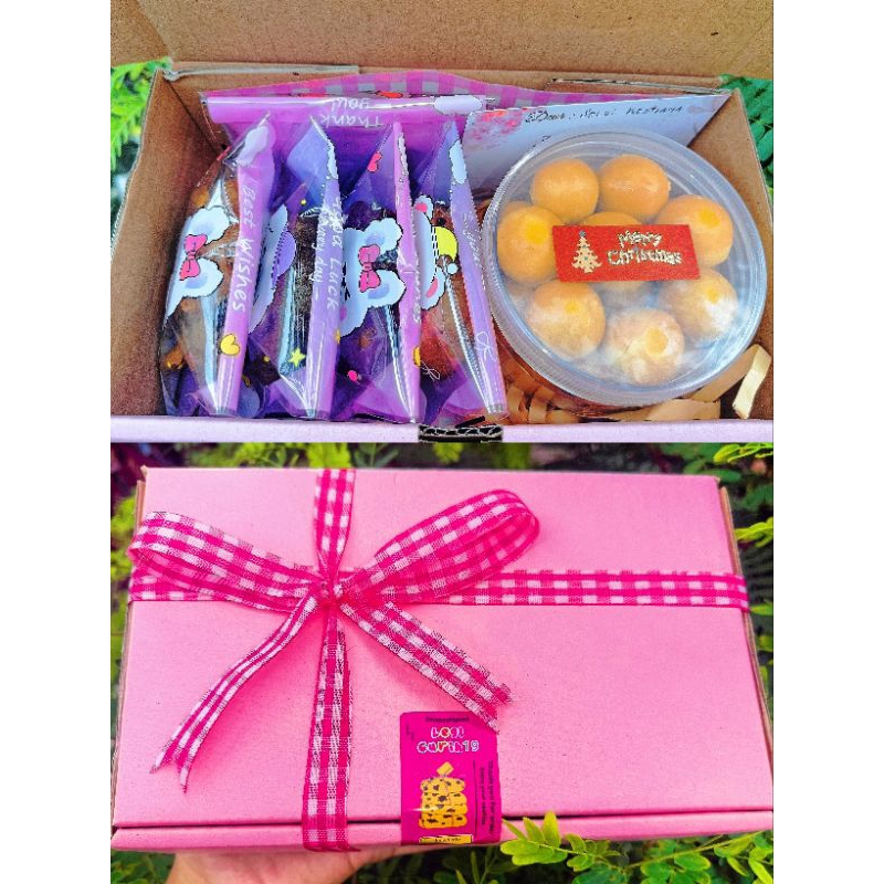 

Paket Hampers Nastar & Soft Cookies