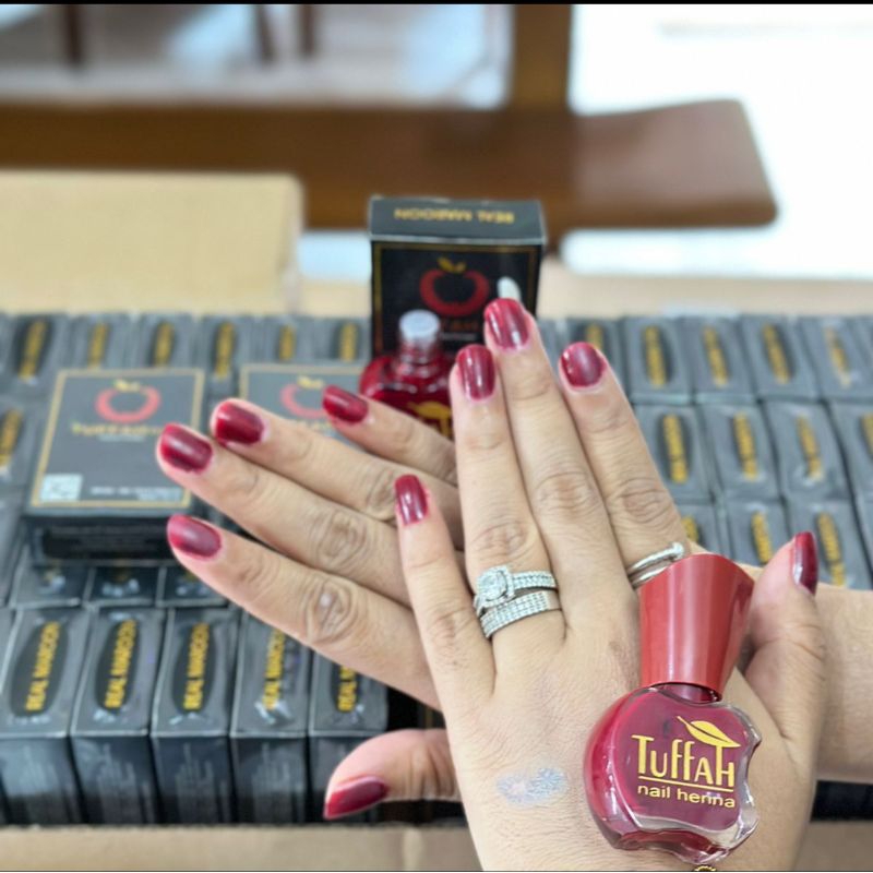 Tuffah Nail Henna / Naura Kutek Muslimah