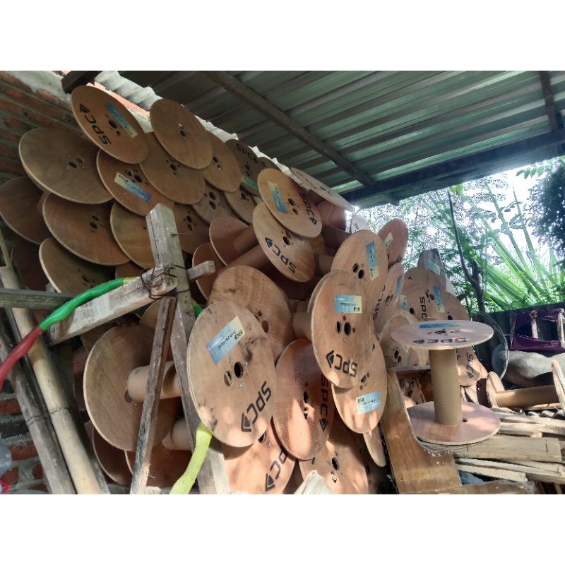 bekas gulungan kabel 300m