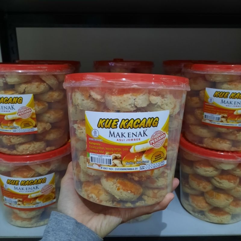 

kue kacang Mak Enak