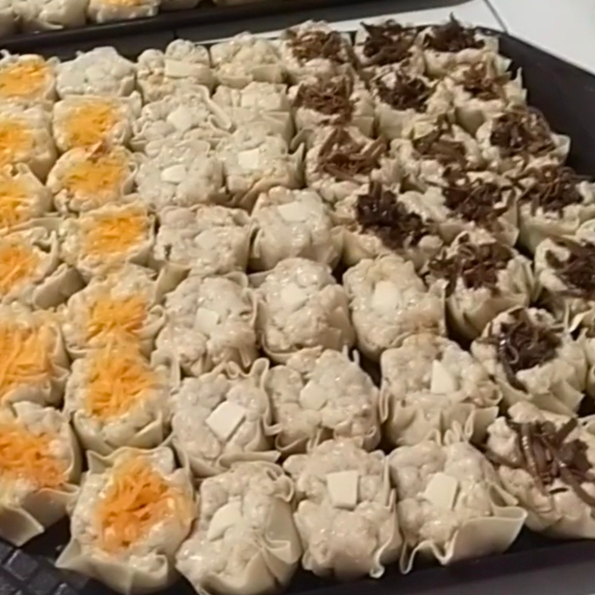 

DIMSUM FROZEN 500 PCS FREE CHILI OIL