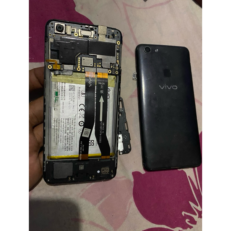 Vivo V7 matot