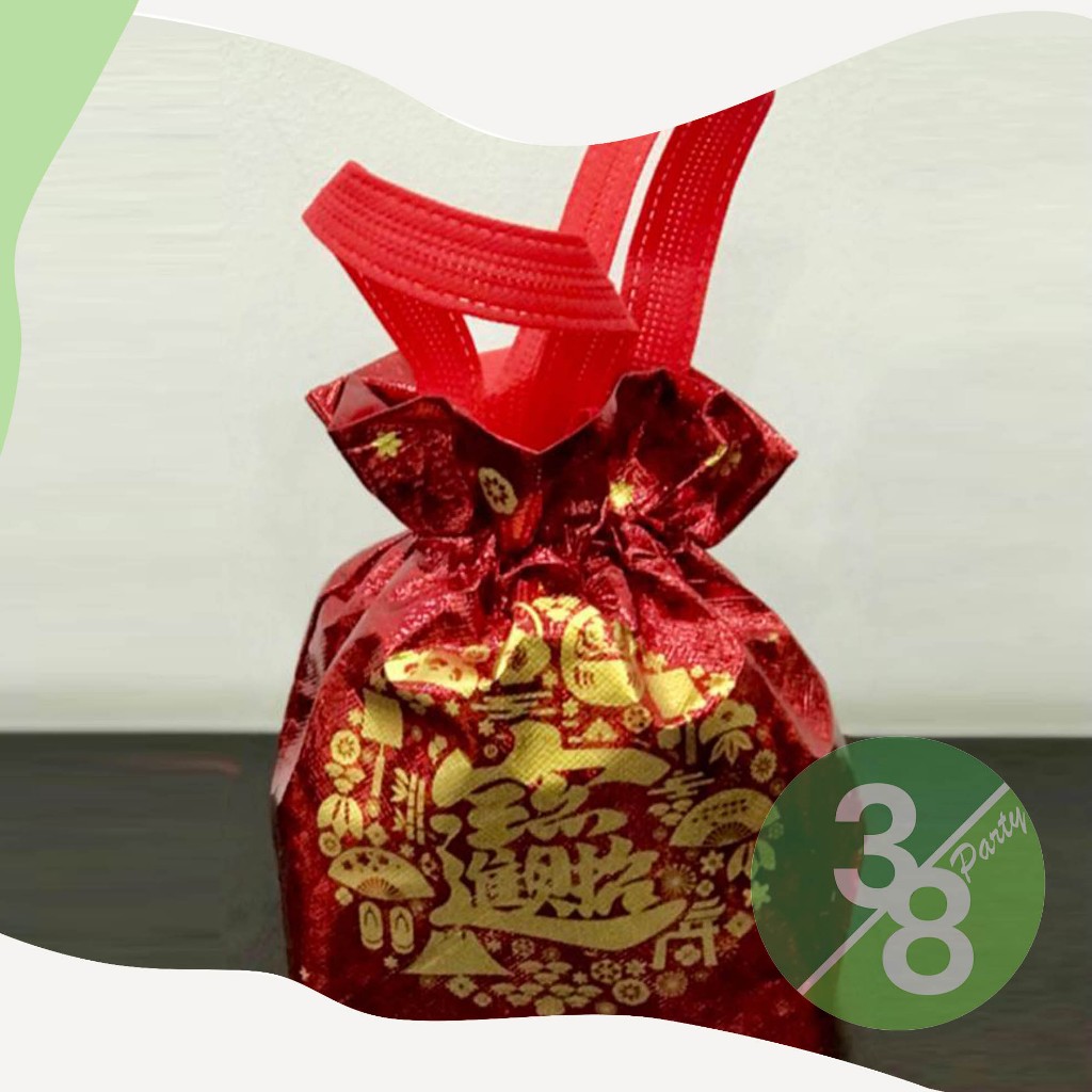 

Kantong Serut Gift Bag Hampers Imlek Foek Metalik Kilap Fu Chinese New Year
