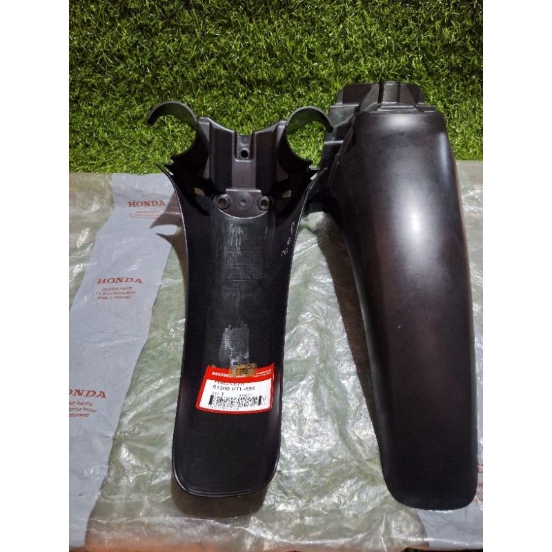 spakbor slebor depan B honda supra x125 batman KVL revo 100 lancip old original ahm honda 61200-KTL-