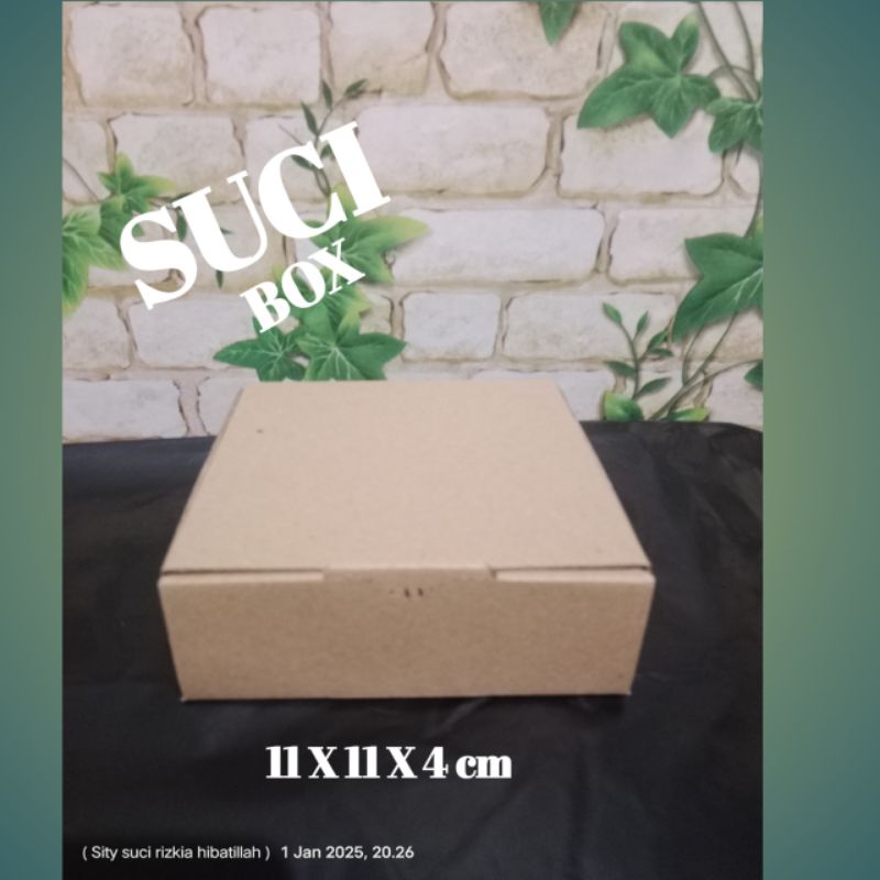 

kardus box die cut ukuran 11 X 11 X 4 cm model pizza buat accesoris dll