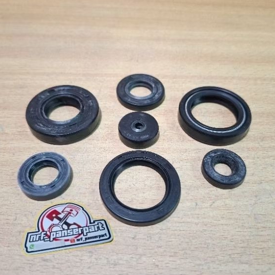 SEAL MESIN RS100//KARET SIL SET YAMAHA RS 100/RS 125 LS3 (SLAH ENGKOL KICK STATER/GEAR DEPAN/GIR//ST