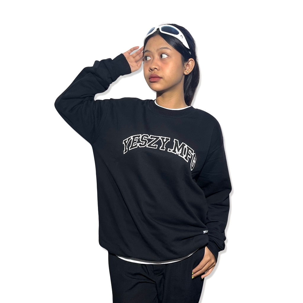YESZY.MFG Crewneck Black Almighty F.BW