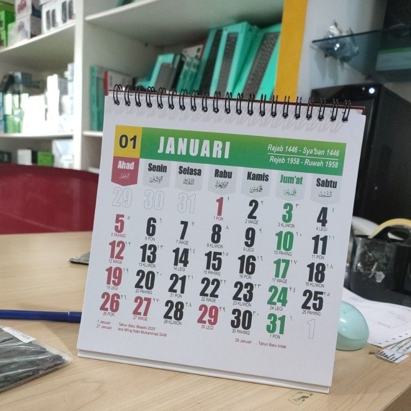 

KALENDER MEJA 2025