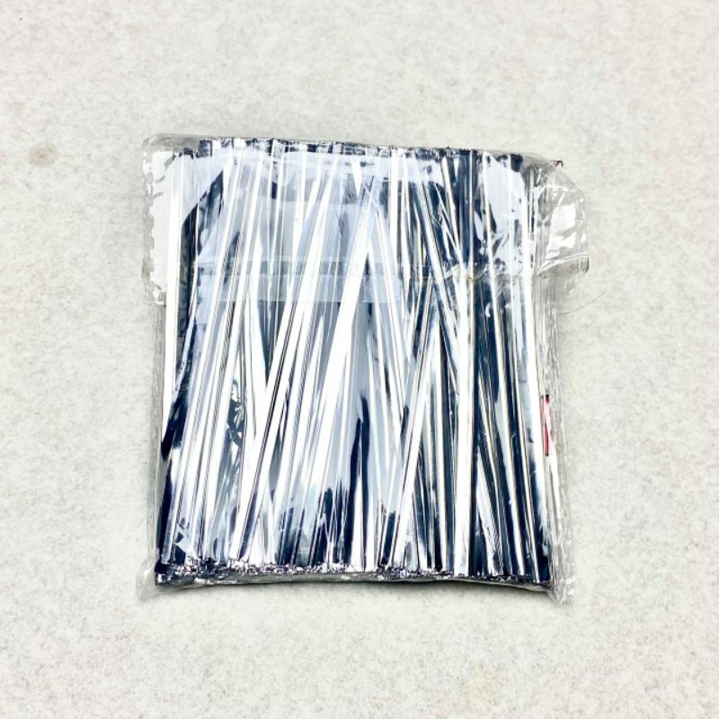 

Kawat Pita Potong 10 cm Silver Kawat Pita Souvenir Bingkisan Hampers Kawat Twist