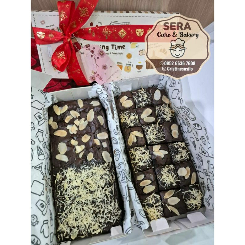 

Fudgy Brownies / Brownies Panggang Cokelat / Brownies Choco / Hampers Brownies Lebaran / Kue Lebaran / Hampers Imlek