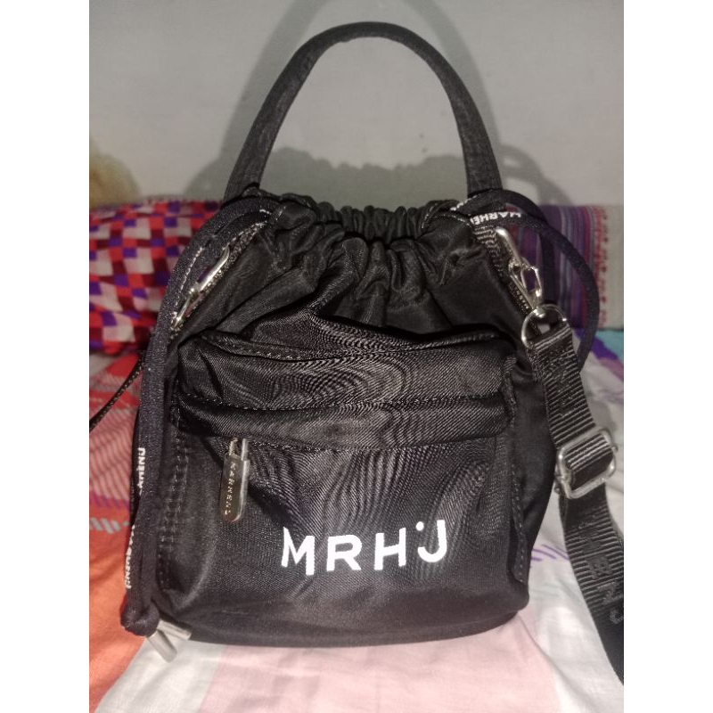 Tas serut / tas bucket wanita