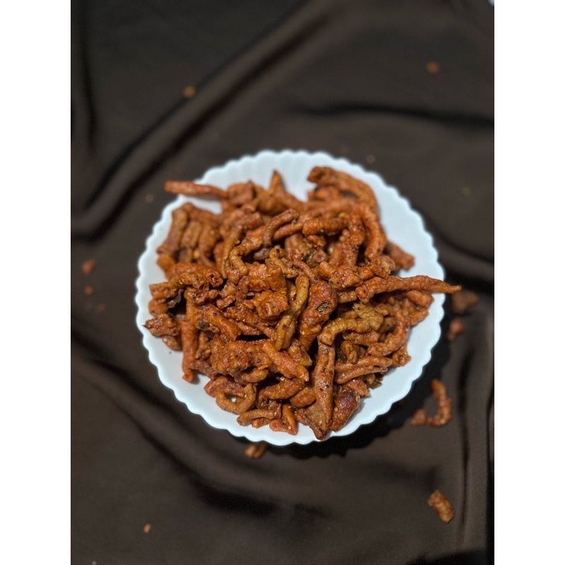 

KERIPIK USUS PEDAS DAUN JERUK PEDAS-1KG PALING LARIS