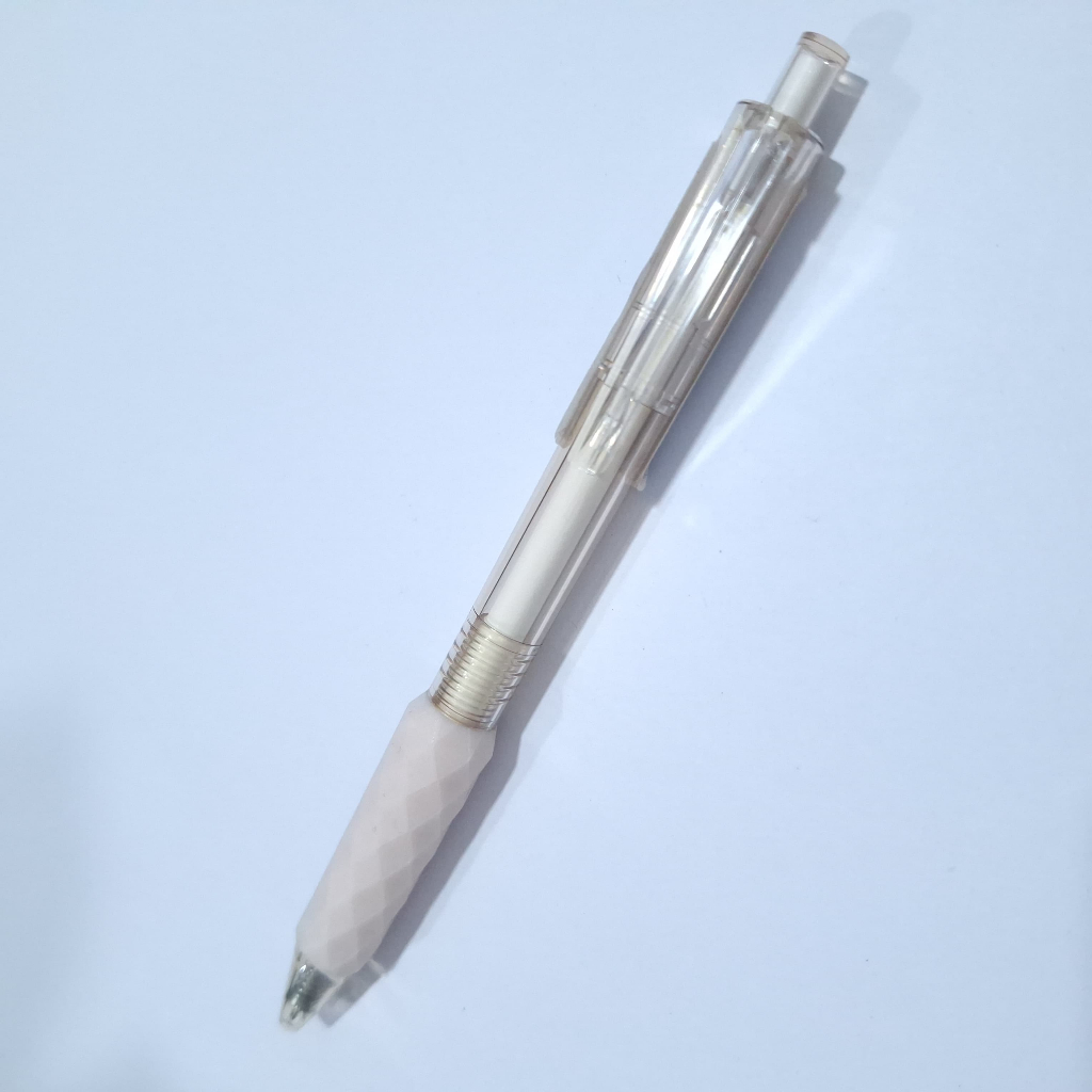 

Gramedia Surabaya - ESTUDEE HISHIGA GELPEN 0.5 INK BLACK - BEIGE EGP-429