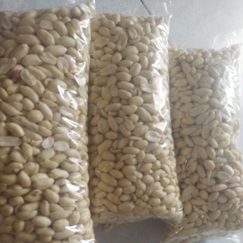 

Kacang Kupas bali merk PRAA