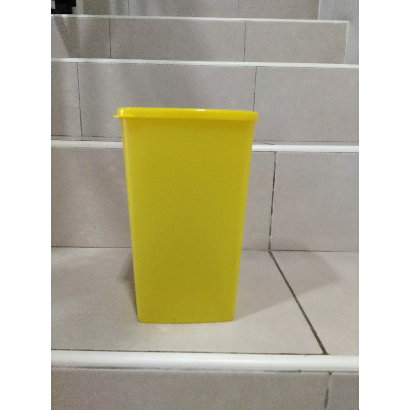 Tall Square Tupperware kuning toples tupperware