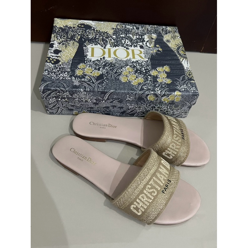 PRELOVED - SANDAL FLAT WANITA DIOR