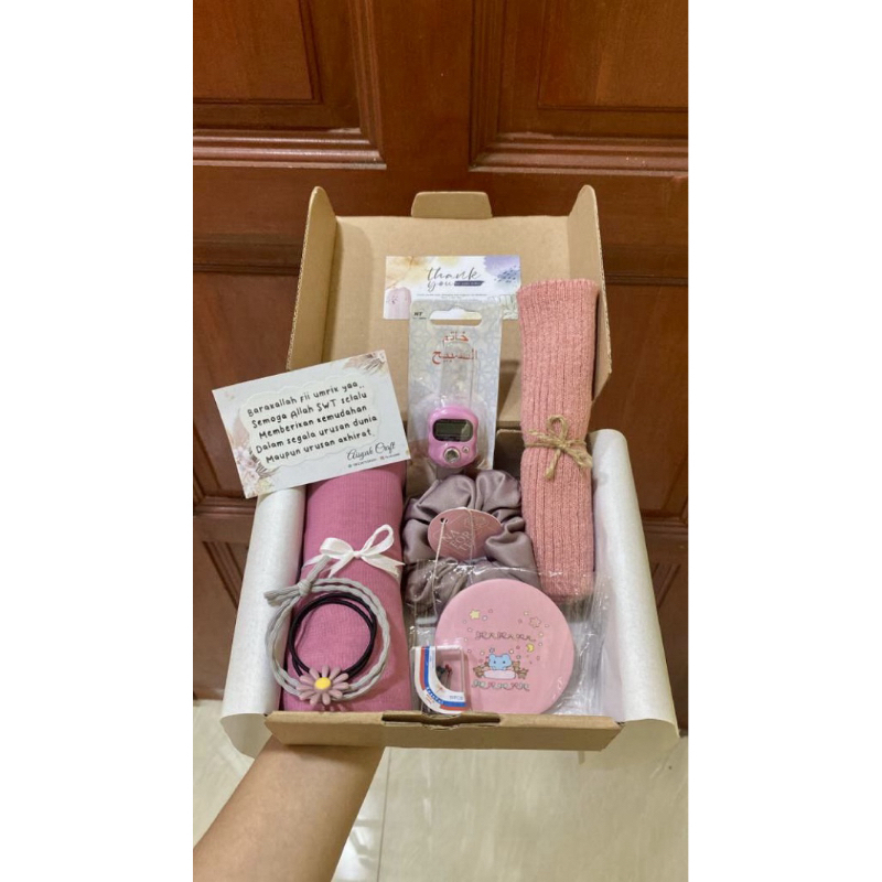 

Hampers Hijab Box, Hampers kerudung paket kado hijab kado kerudung cewek kado wisuda hampers lucu aesthetic