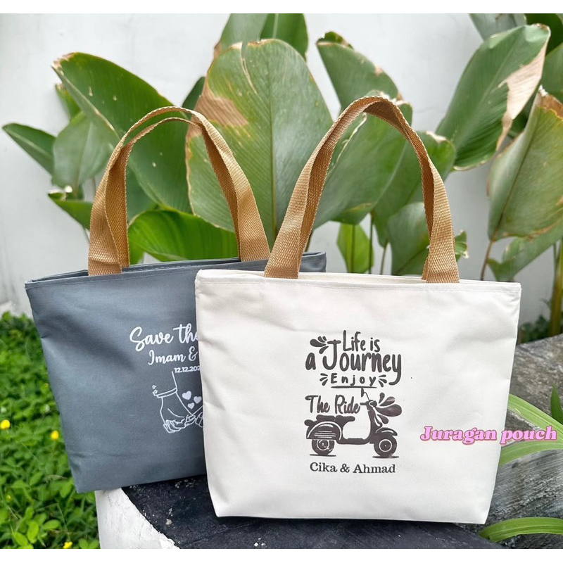 

(minimal order 100)tas poliester 25x20 cm souvenir tas souvenir tas pernikahan murah souvenir dompet