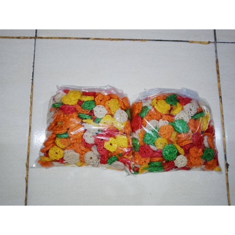 

Kerupuk Seblak 1000 Gram (kerupuk mawar warna,mawar putih,kepang, kriwil,kemplang udang Oren dan putih)